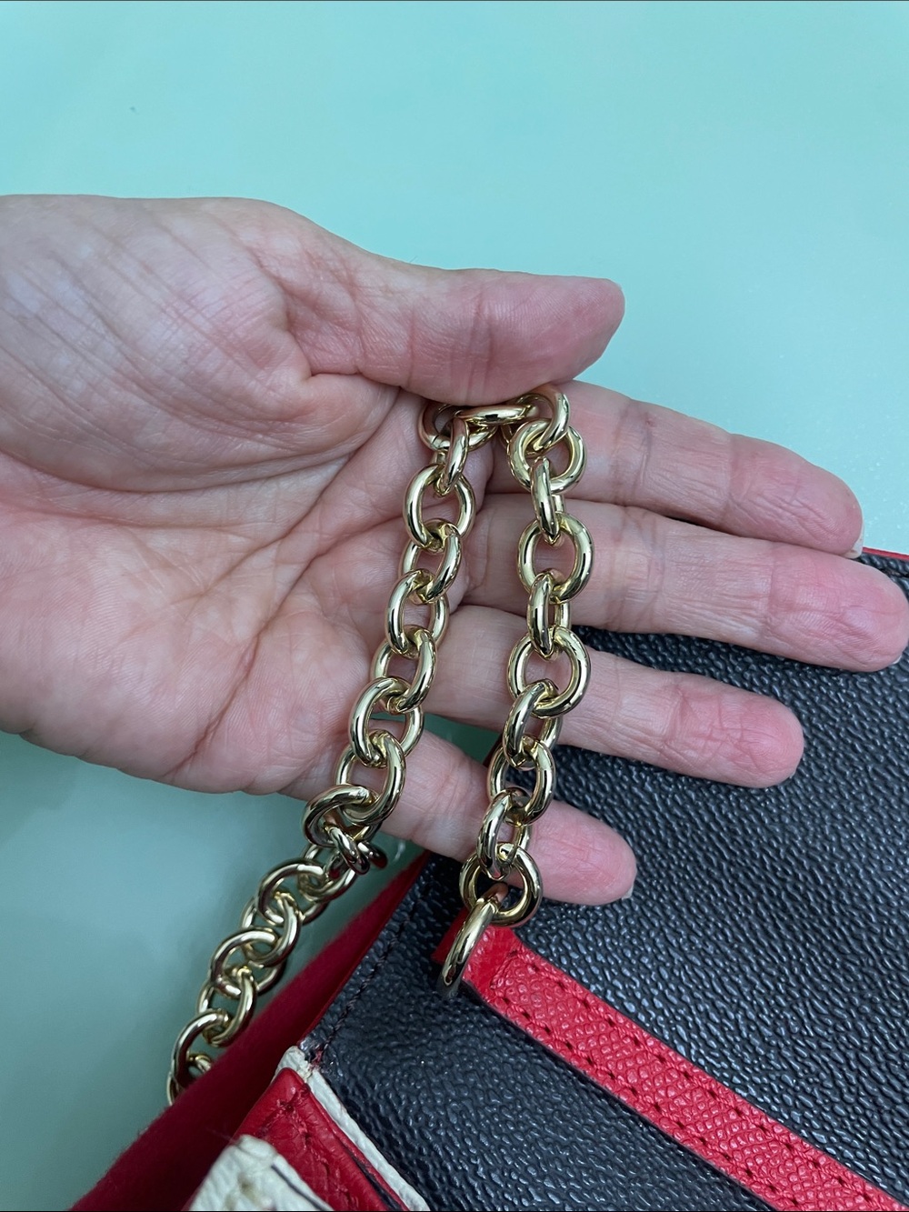 Carolina Herrera Leather Envelope Crossbody - Picture 8 of 8